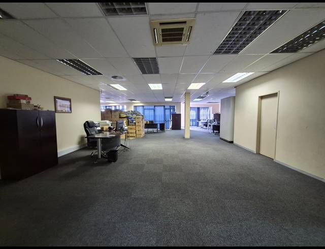 226M² OFFICE FOR SALE IN LITTLE FALLS